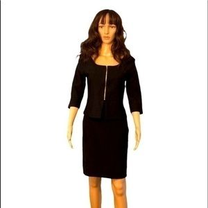 Miusol black sheath dress size medium front and back zipper peplum front waist.‍
